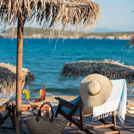 Golden 3* Chrisi Akti (Paros)