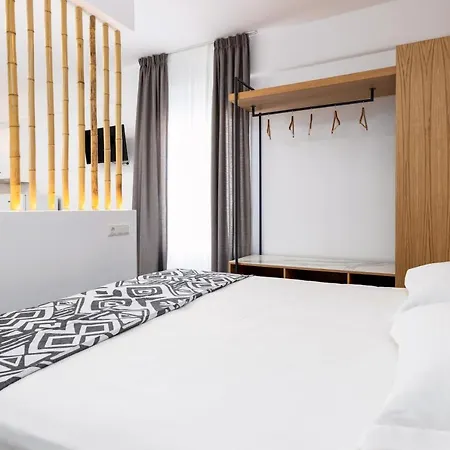 Golden Hotel Chrisi Akti (Paros)