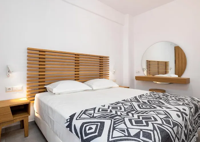 Golden クリシ・アクティ