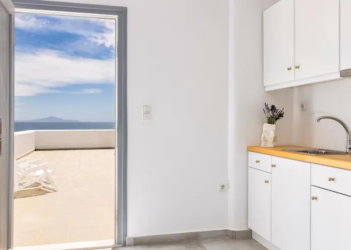 Golden クリシ・アクティ