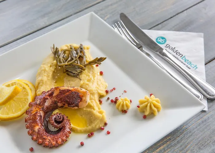 Golden Hotell Chrisi Akti (Paros)