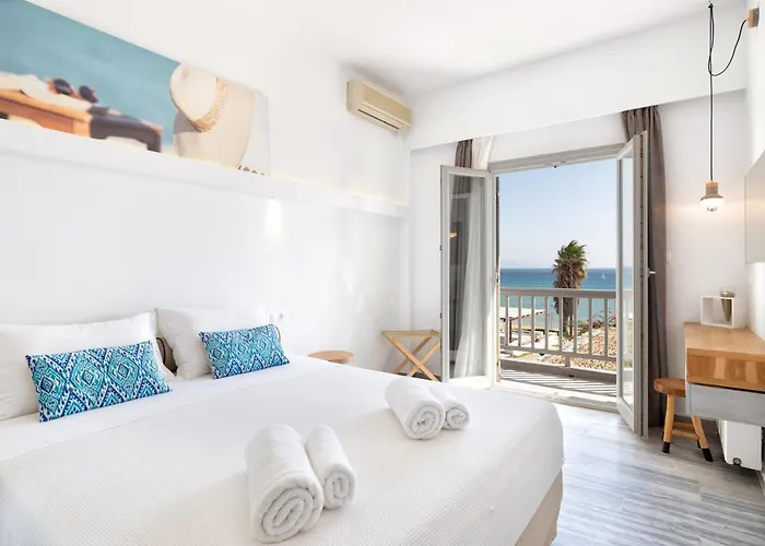 Golden Hotell Chrisi Akti (Paros)